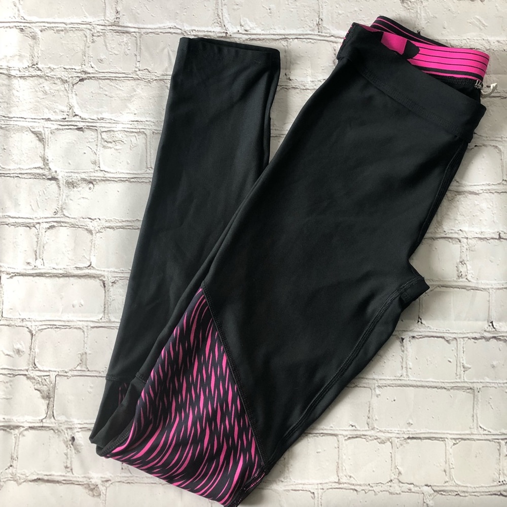 NWOT Under Armour leggings size small